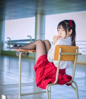 93版蜜桃成熟时徐锦江版免费看