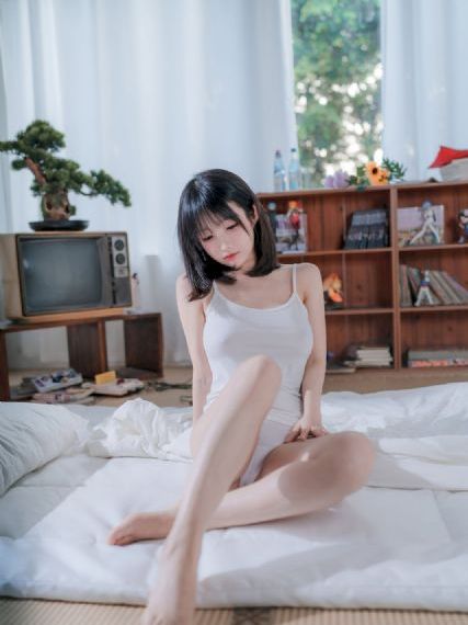 无颜之月在现观看